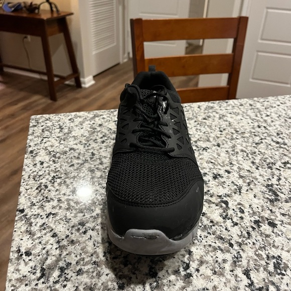 Reebok Work Alloy Toe Shoes | Size 15 - Picture 6 of 7